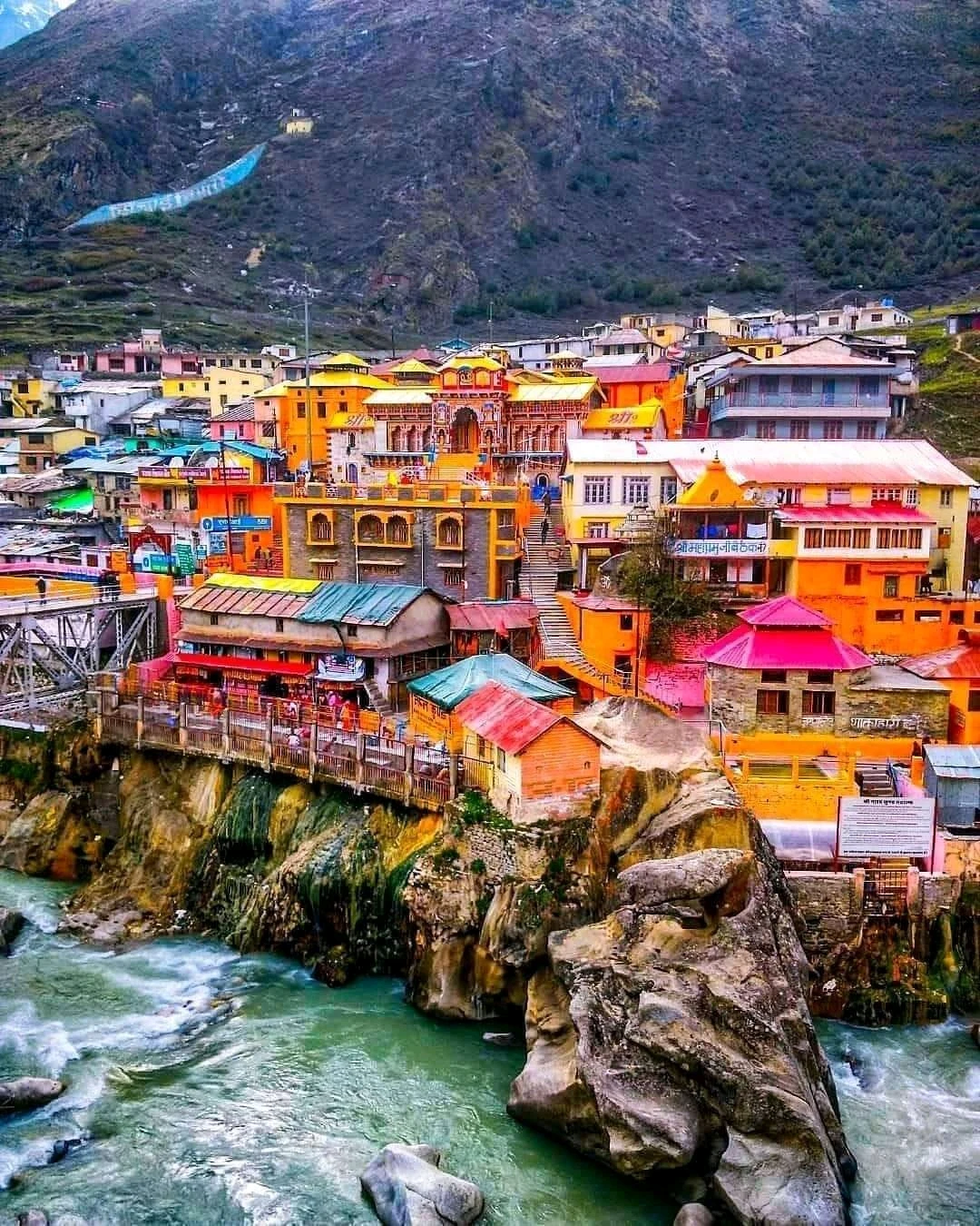 Taxi routes to Badrinath near Badrinath Temple Badrinath Temple in Badrinath for route-specific taxi planning