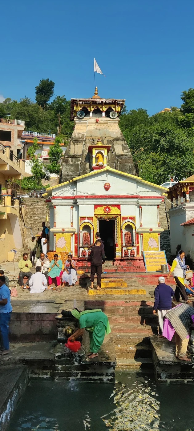 Guptkashi valley in Guptkashi for route-specific taxi planning