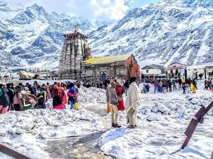 Taxi routes to Kedarnath near Kedarnath Temple Kedarnath Temple in Kedarnath for route-specific taxi planning