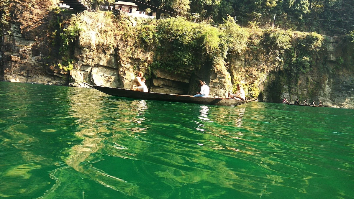 Best places to visit in Dawki