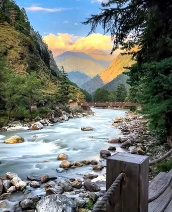 Sarahan tourism