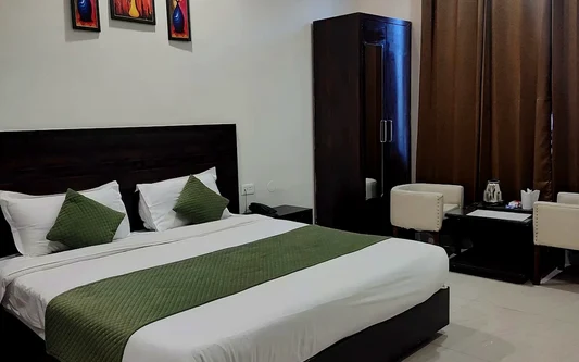 Leisure Cave Premier Rishikesh yatra hotel stay