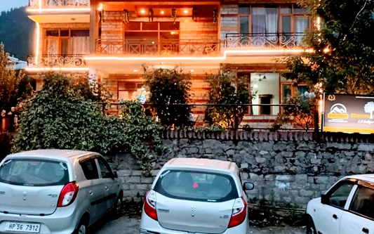 Blossom Cottage Prini Manali Manali package hotel stay