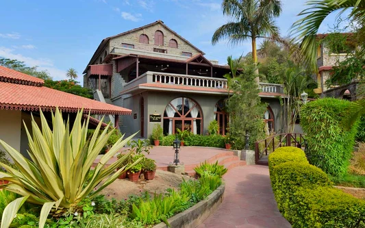 Cama Rajputana Club Resort Mount Abu yatra hotel stay