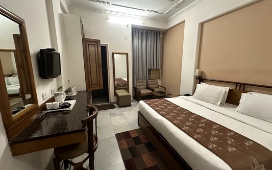 Corbett Kingdom Ramnagar hotel stay