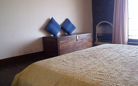 Cosmos Himalayan Villas Ranikhet yatra hotel stay