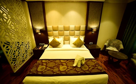 Hotel Milan Palace Prayagraj yatra hotel stay