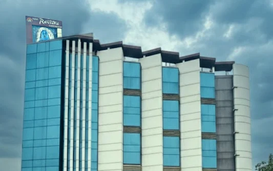 Hotel Ravisha Continental Prayagraj yatra hotel stay