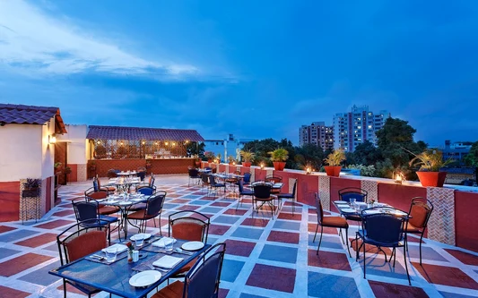 La Place Sarovar Portico Lucknow Lucknow hotel stay