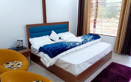 Rishi Dhara Resort and Cottages Barkot yatra hotel stay