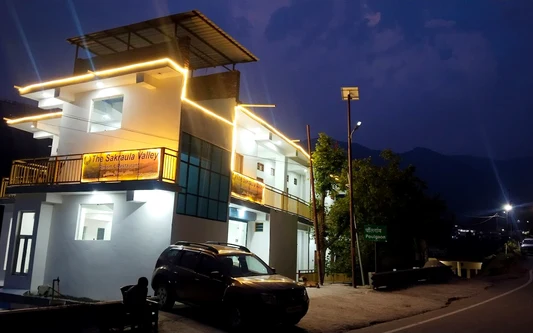 Sakraula Valley Resort & Restaurant, Gangotri Road, Barkot, Uttarakhand, India in Barkot