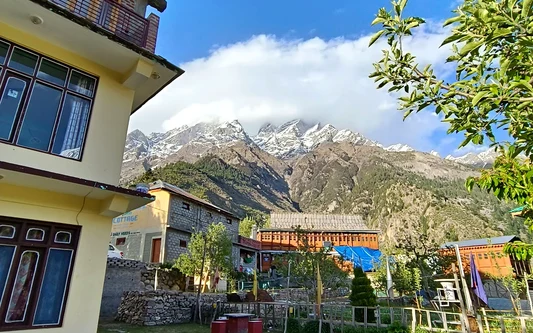 Shruti Guest House Sangla package hotel stay