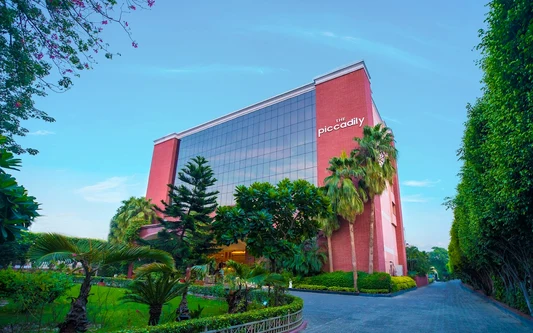 The Piccadily Lucknow Lucknow hotel stay