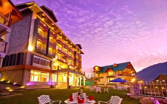 The Whitestone Resorts Manali package hotel stay