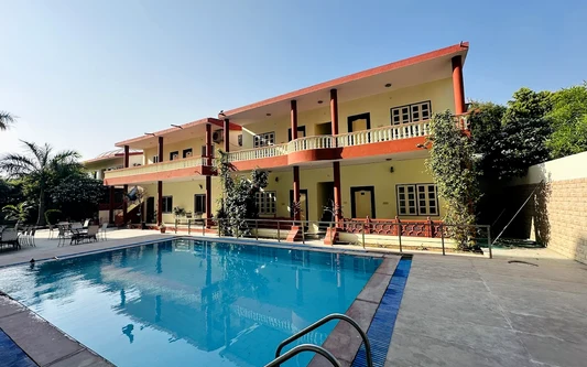 Tiger Safari Resort Ranthambore National Park package hotel stay