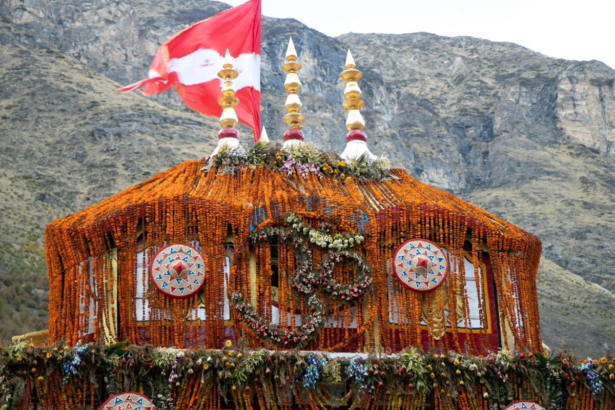 badrinath temple decorated with flowers in Badrinath Kedarnath Yatra Package with Helicopter (Ex-Delhi) gallery image 2
