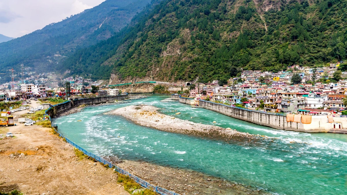 Bhagirathi River in Uttarkashi