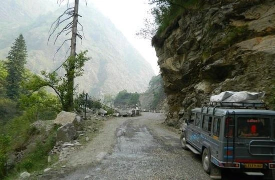 Cloud-covered mountains barkot in Yamunotri Gangotri Yatra Package (Ex-Haridwar) gallery image 2