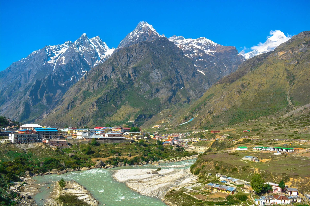 Himalayan Town Badrinath And River Alakananda in Teendham Yatra Package (Gangotri Kedarnath Badrinath) from Haridwar gallery image 3