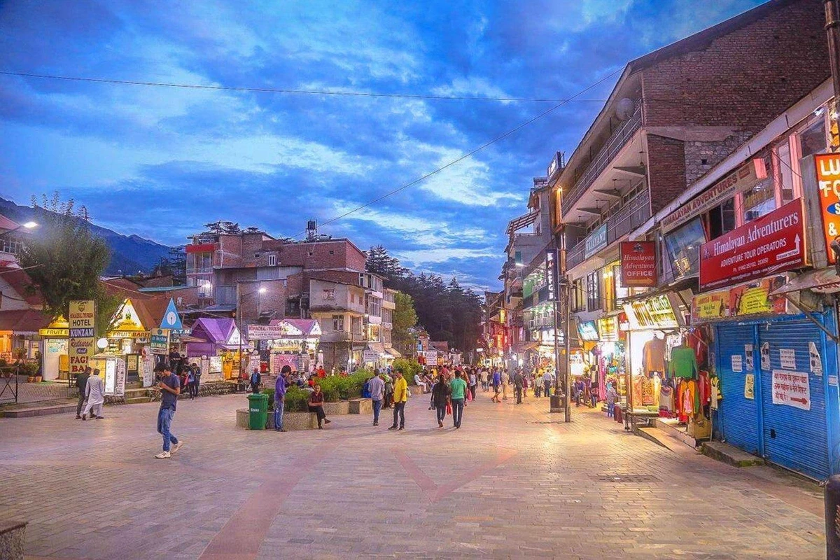 Mall Road Manali3 in Delhi Manali 4 Nights 5 Days Tour Package gallery image 3