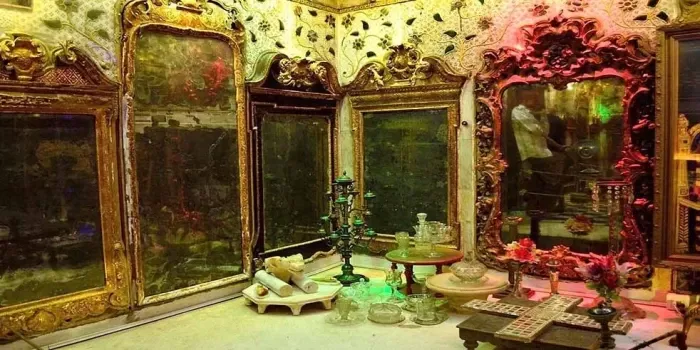 Aaina Mahal Bhuj Bhuj tourist attraction