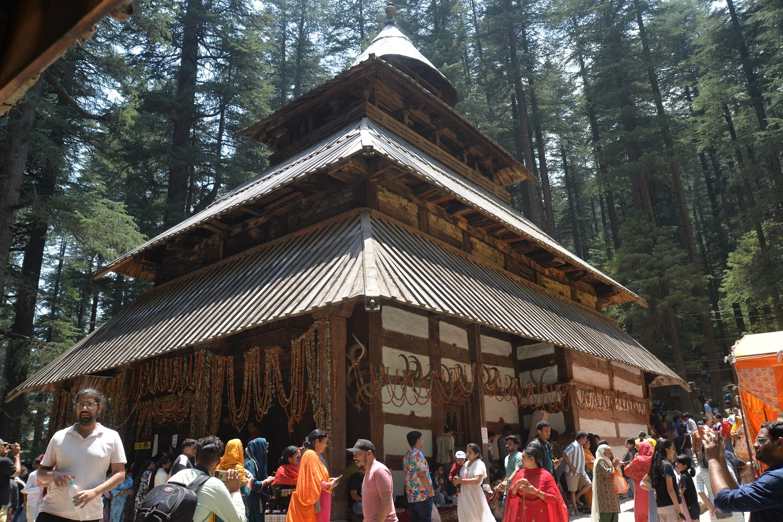 Hadimba temple sightseeing stop on Amazing Manali Taxi Package route