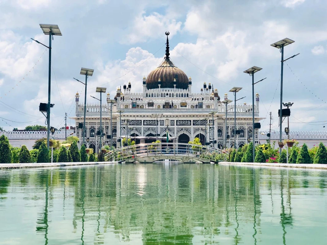 Chota Imambada Lucknow tourist attraction