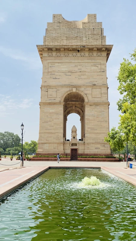 India Gate New Delhi tourist attraction