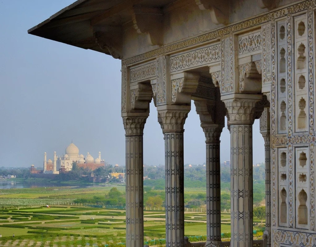 Musamman Burj Agra tourist attraction