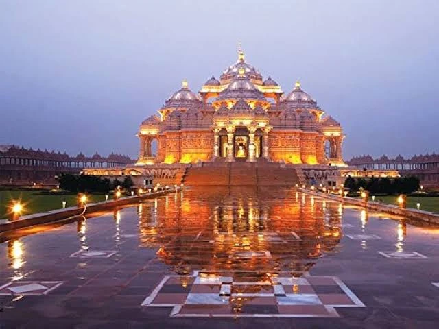 Swaminarayan Akshardham New Delhi tourist attraction