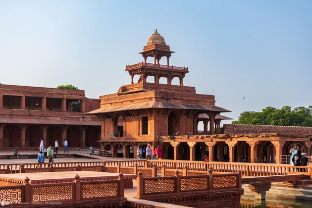 Diwan-e-Khas Agra tourist attraction