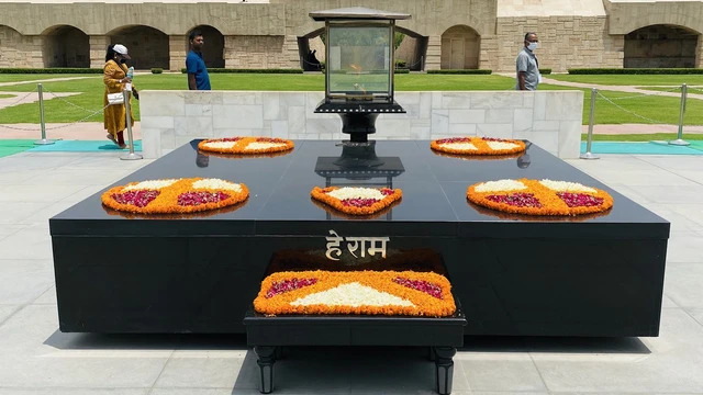 Raj Ghat New Delhi tourist attraction