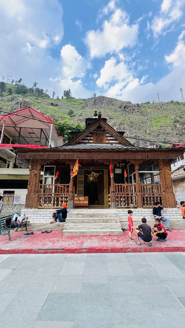 Gurudwara Sahib Manikaran sightseeing included in Delhi to Manali Tour Package 5n 6d