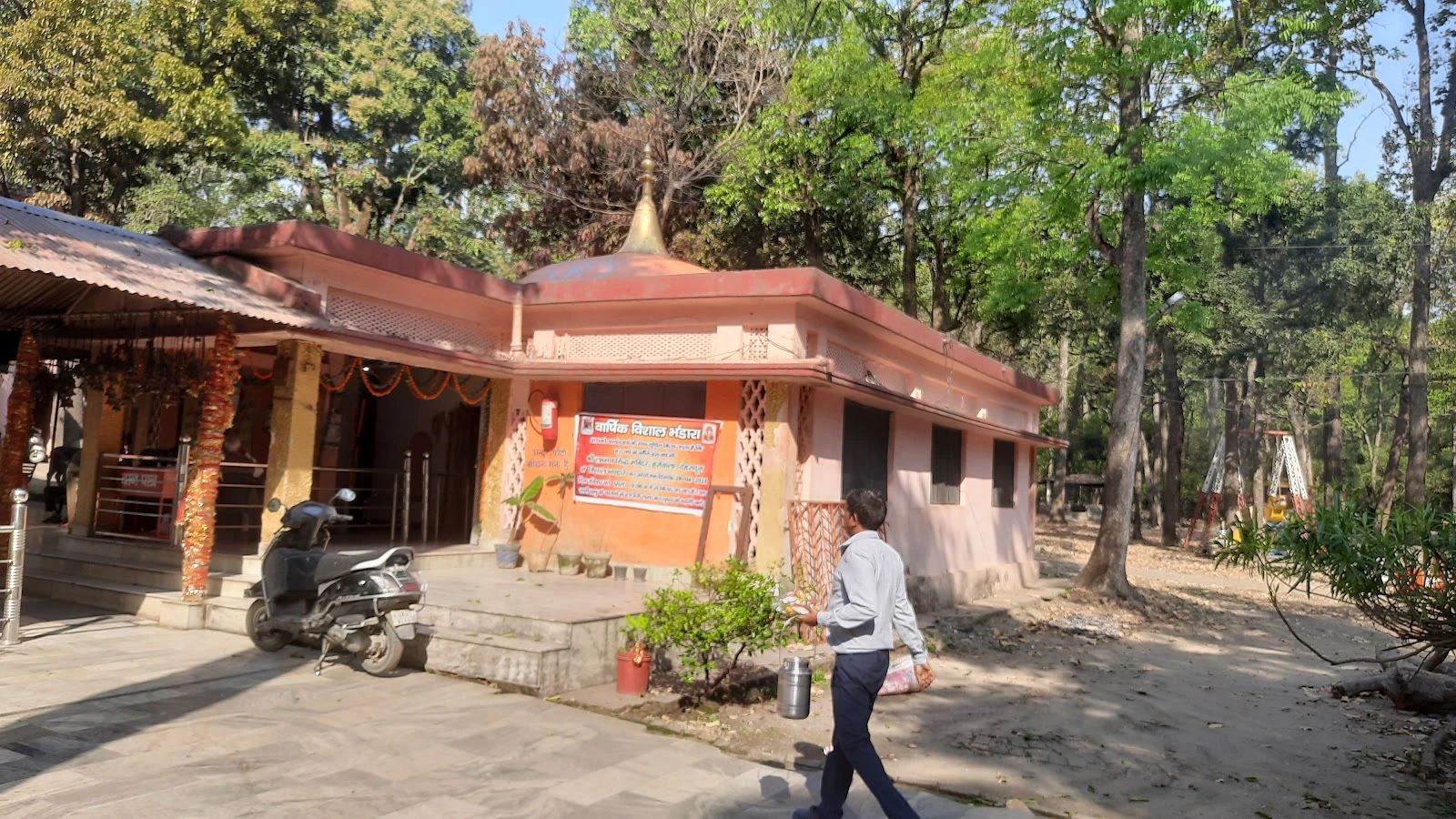 Laxman Siddh Mandir sightseeing included in Himalayan Heights & Doon Valley Retreat