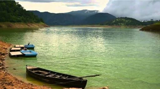 Umiam Lake sightseeing included in Shillong Cherrapunjee Dawki Guwahati Tour Package