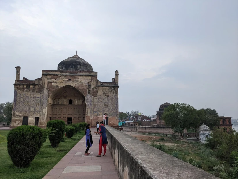 Chini Ka Rauza photo 3 in Agra