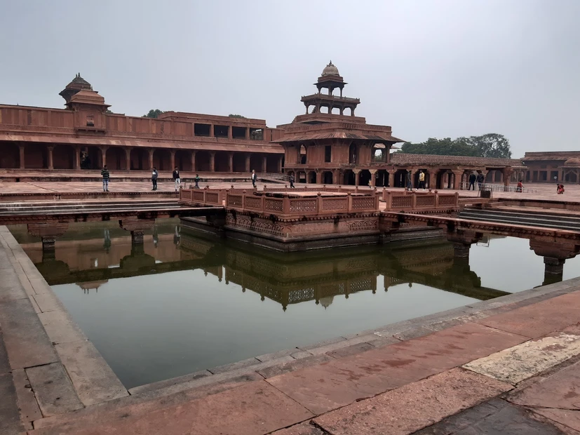 Jahangir Palace photo 2 in Agra