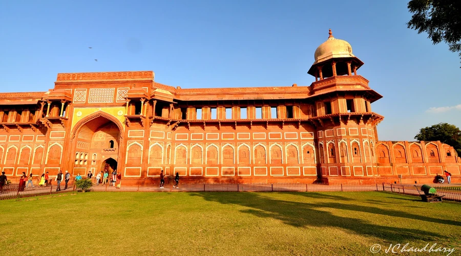 Jahangir Palace photo 5 in Agra