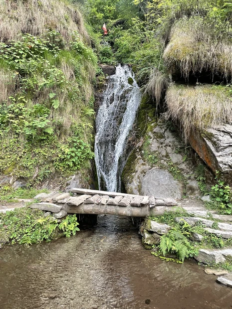 Jana Waterfall, Jana Gaon photo 2 in Manali