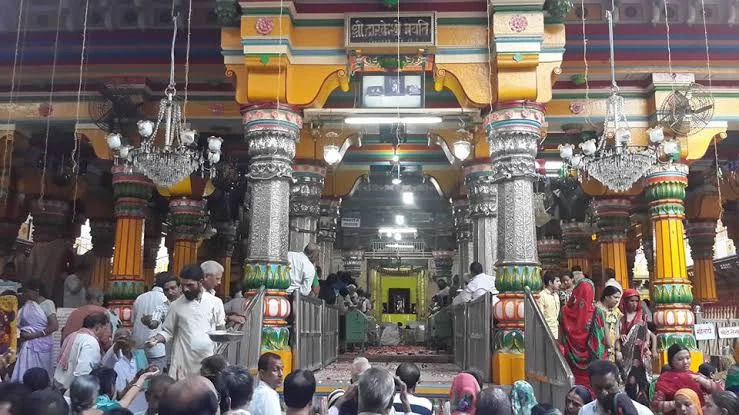 Shri Dwarkadhish Temple, Mathura photo 2 in Mathura