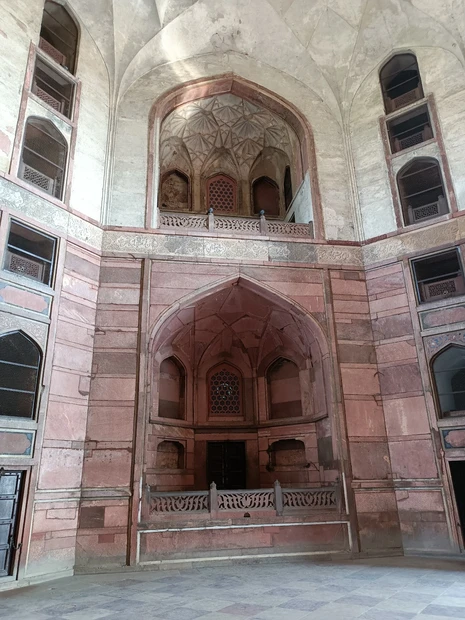 Tomb of Akbar The Great Area photo 4 in Agra